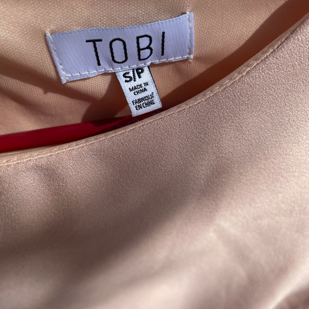 Tobi Dress - Picture 3 of 3